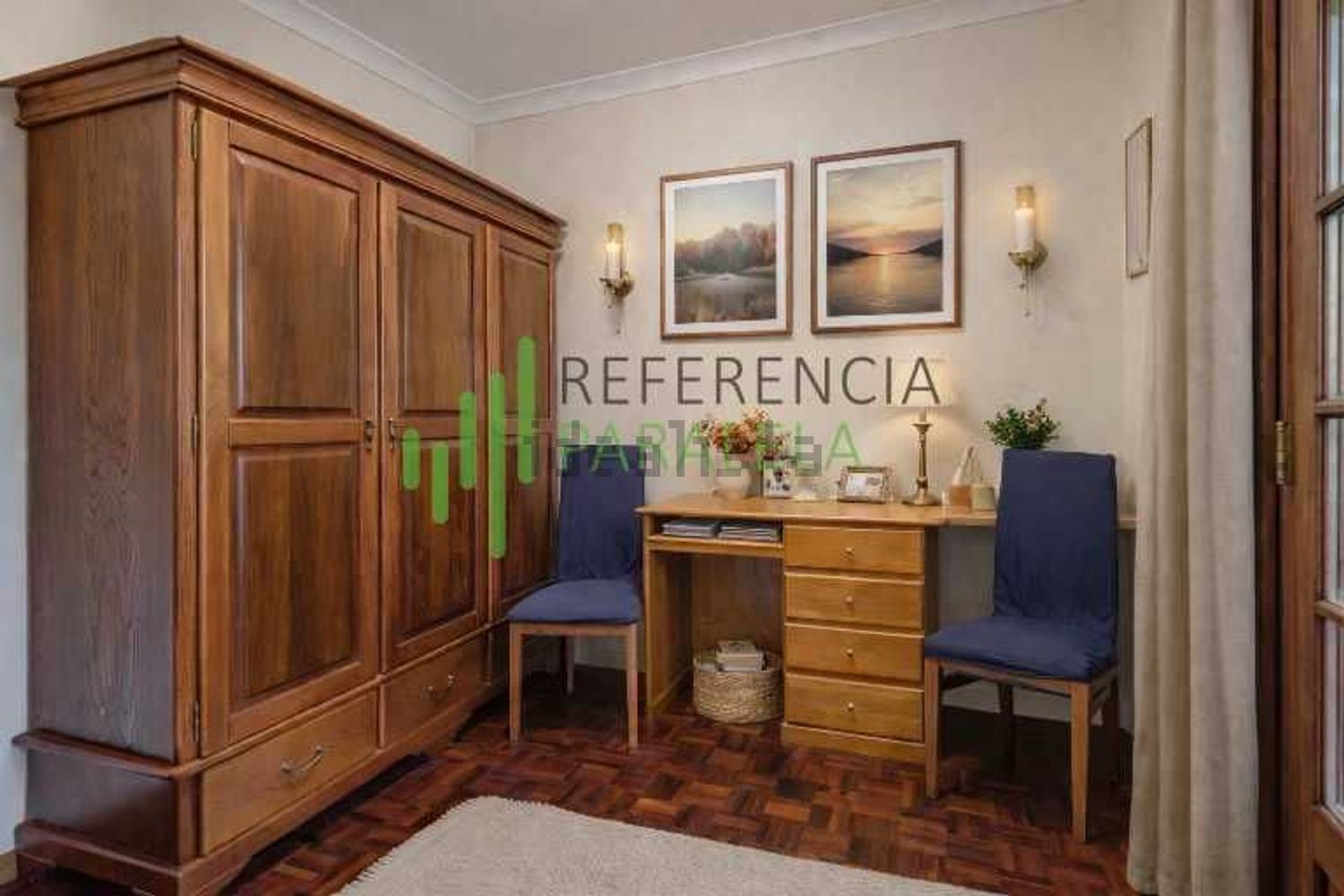 小楼房或别墅出售在 Vila Nova de Anha - 卧室