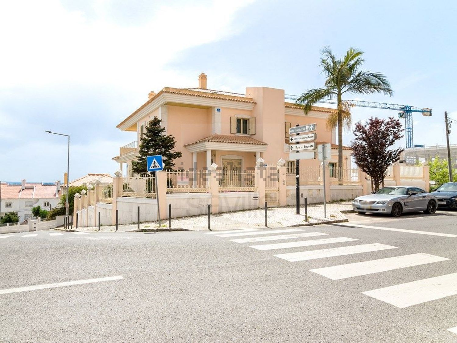 小楼房或独栋别墅出售在 Quinta Grande, 51 - 外立面