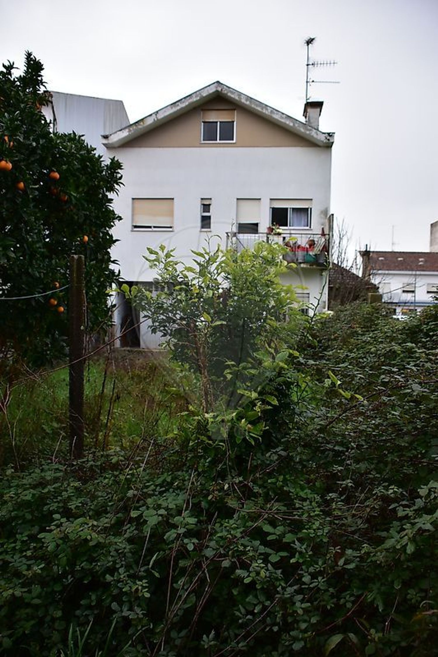 小楼房或独栋别墅出售在 Urbanização Santa Luzia - 外立面