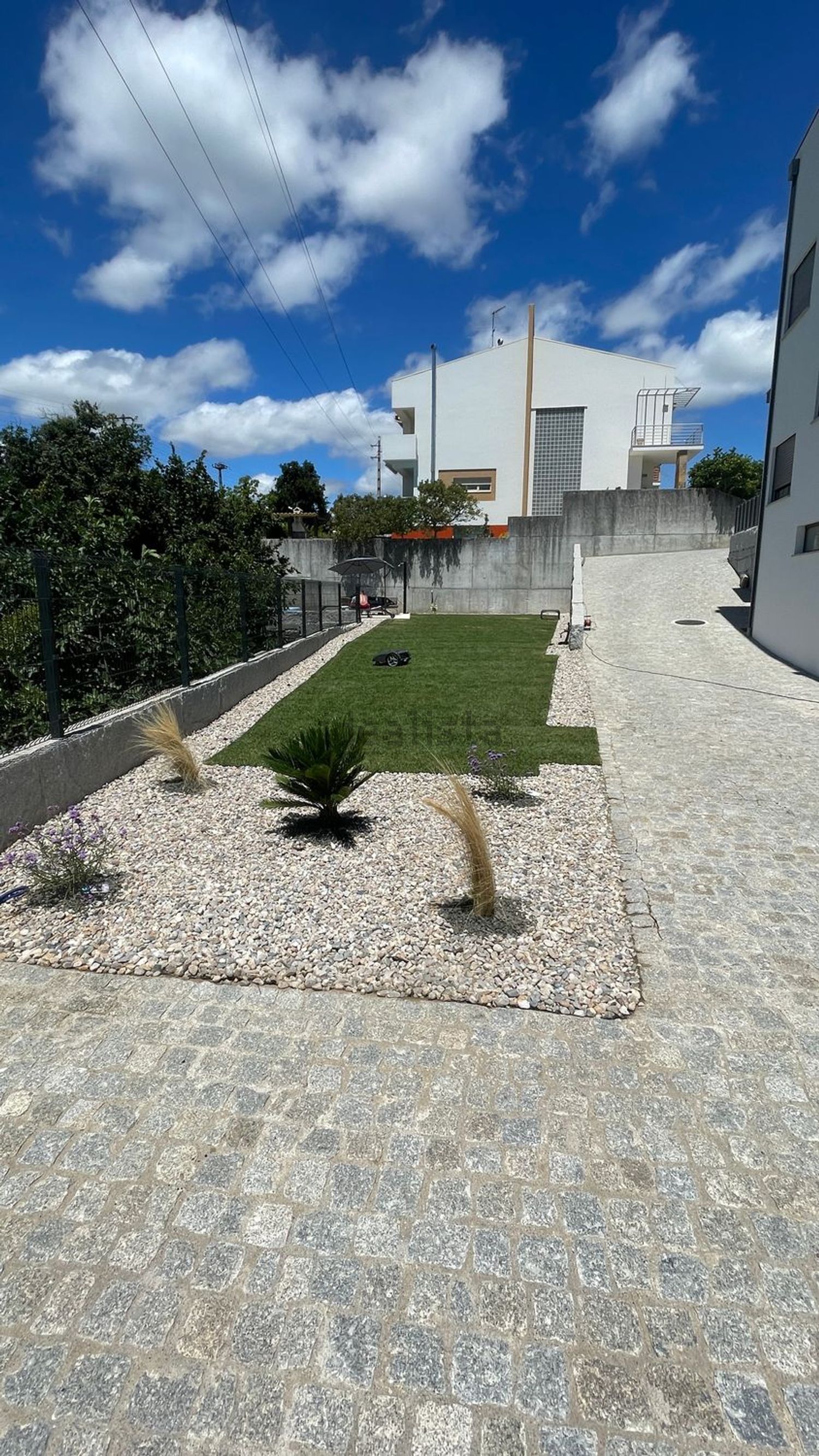 双拼别墅出售在Rua Jardins de Água, 328 - 花园