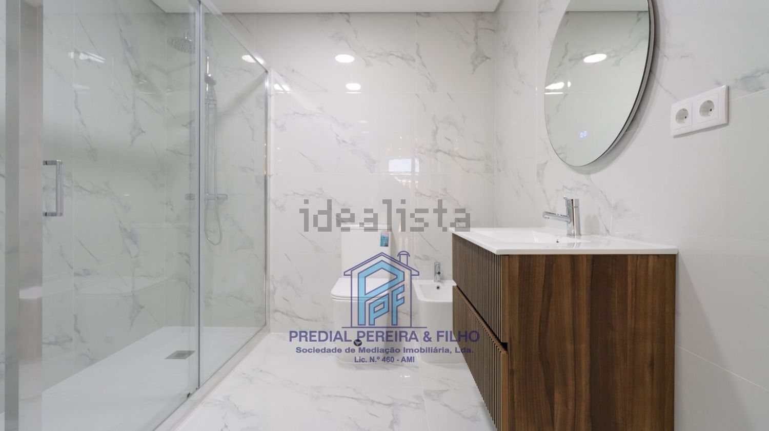 小楼房出售在 Centro - 卫生间