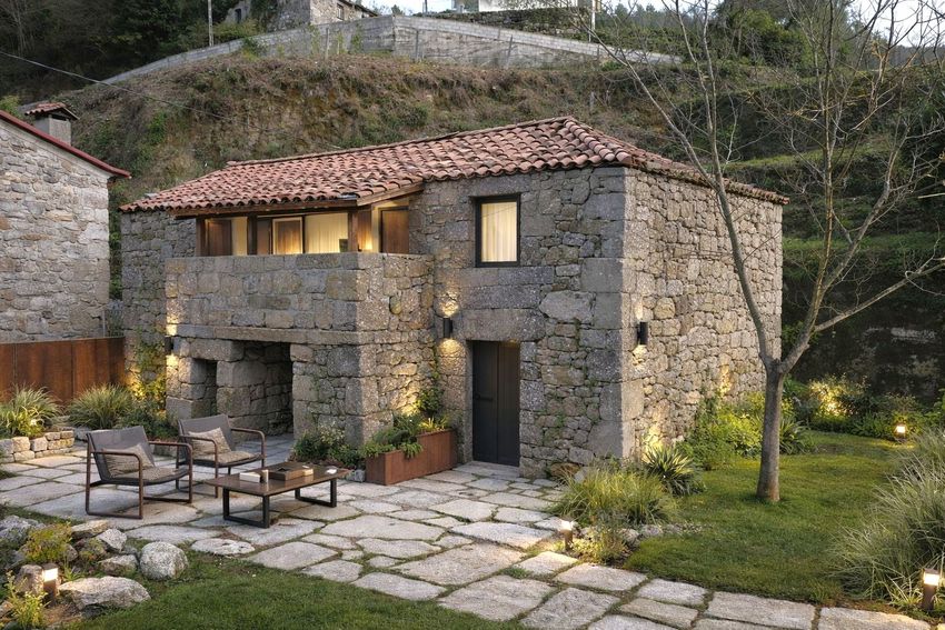 小楼房或独栋别墅出售在 Rendufe