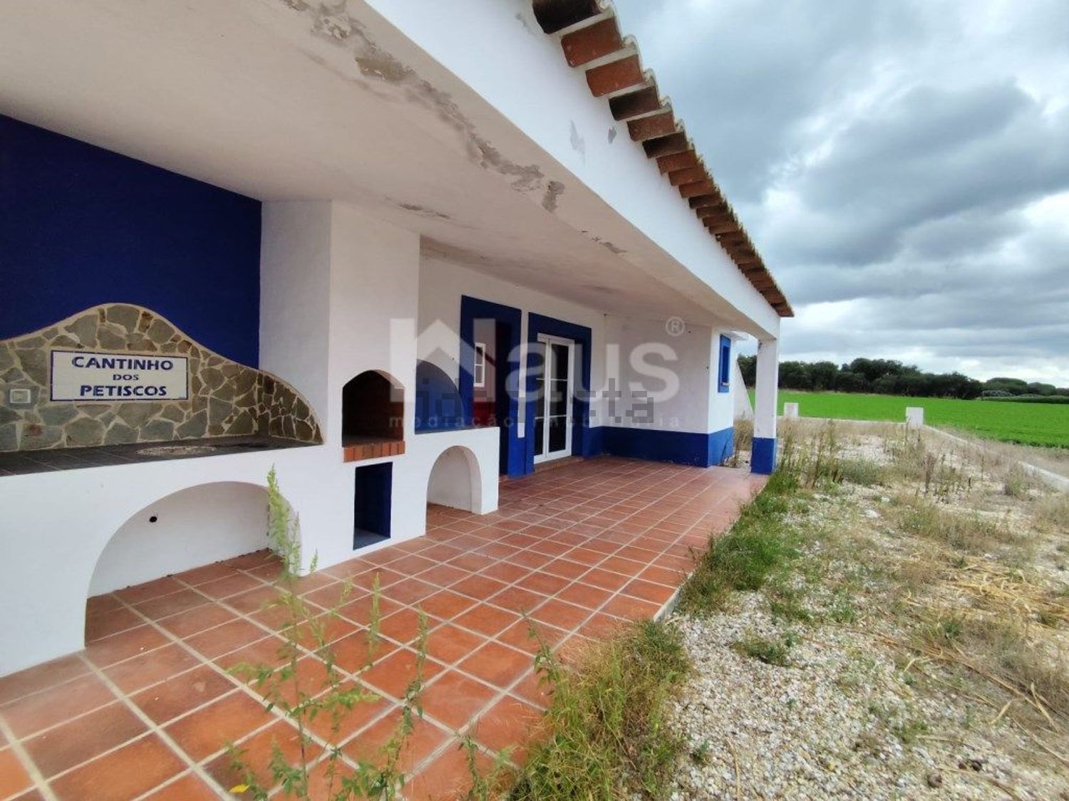 庄园出售在Rua António Sérgio - 外立面