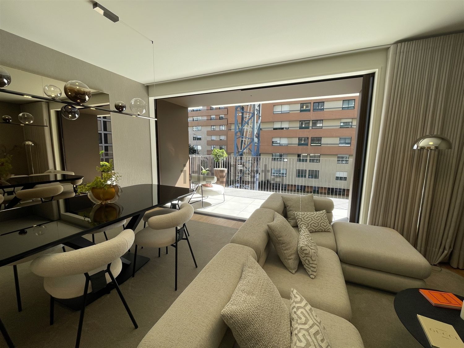 公寓 t2出售在Alameda Jardins da Arrábida, 1168 - 客厅