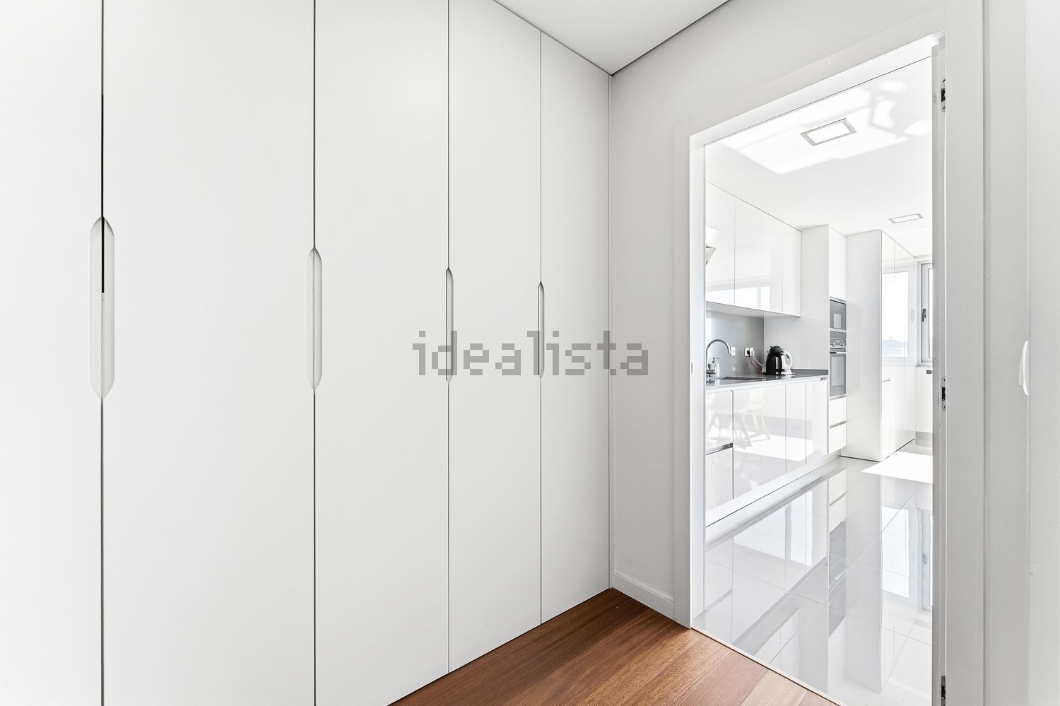 出租公寓 t3在Rua Doutor Joaquim Manuel Costa, 1507 - 前厅