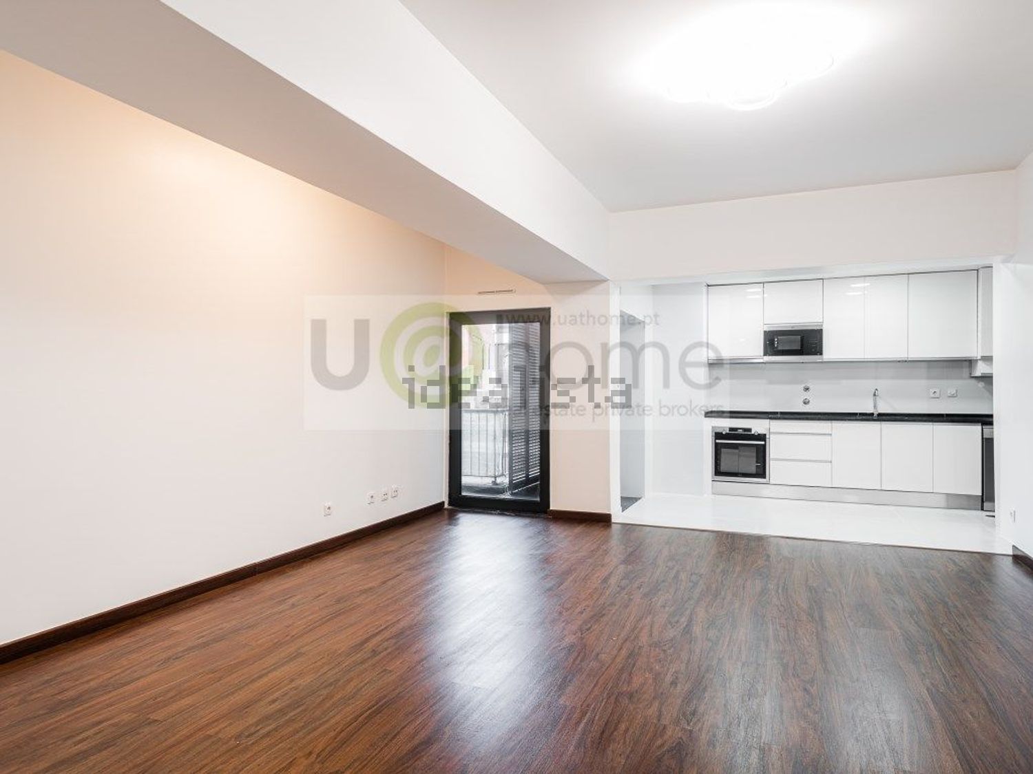 出租公寓 t3在 Alameda - Praça do Chile - Almirante Reis - 客厅