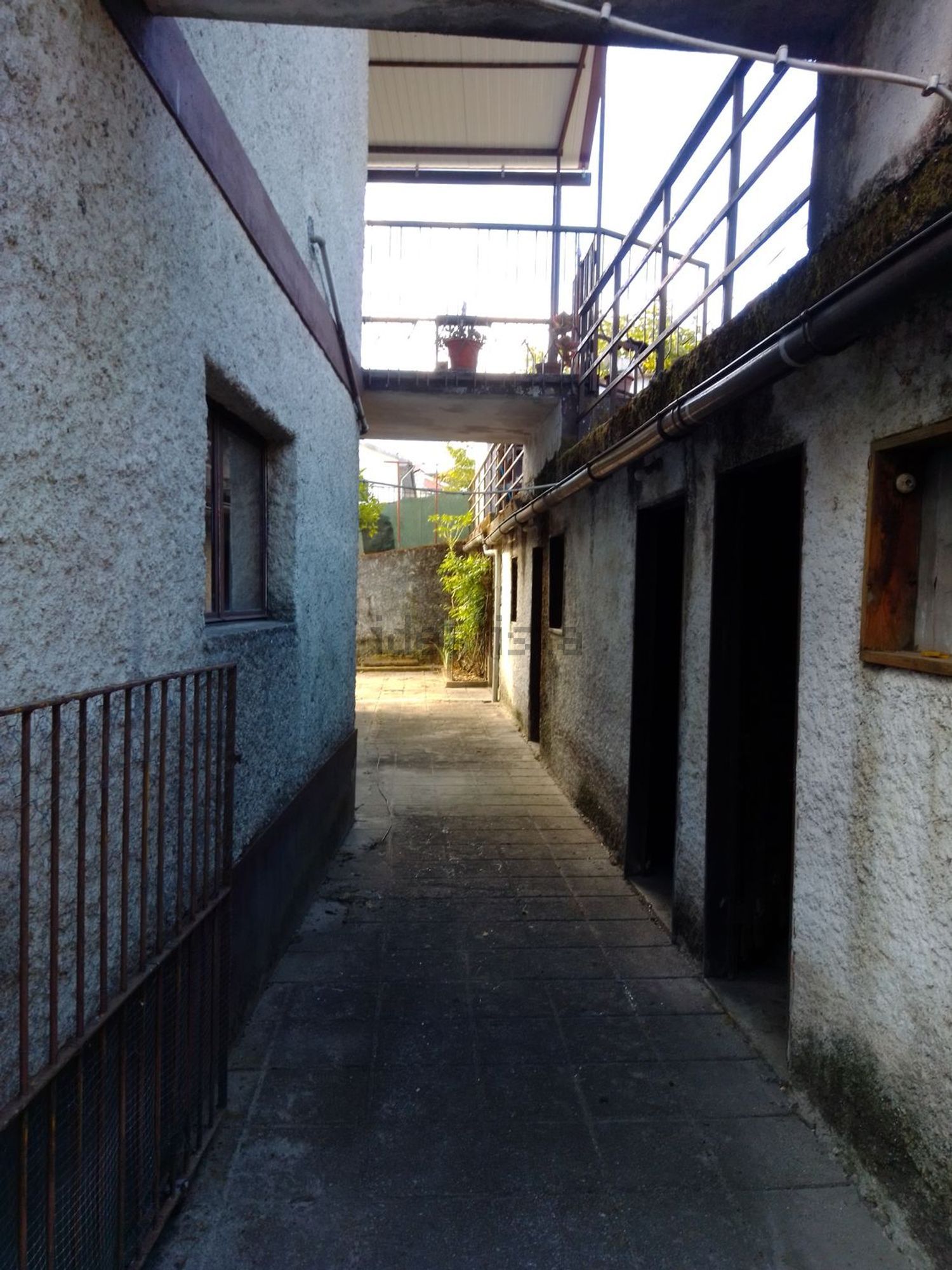 小楼房或独栋别墅出售在Rua da Portela, 15 - 详情