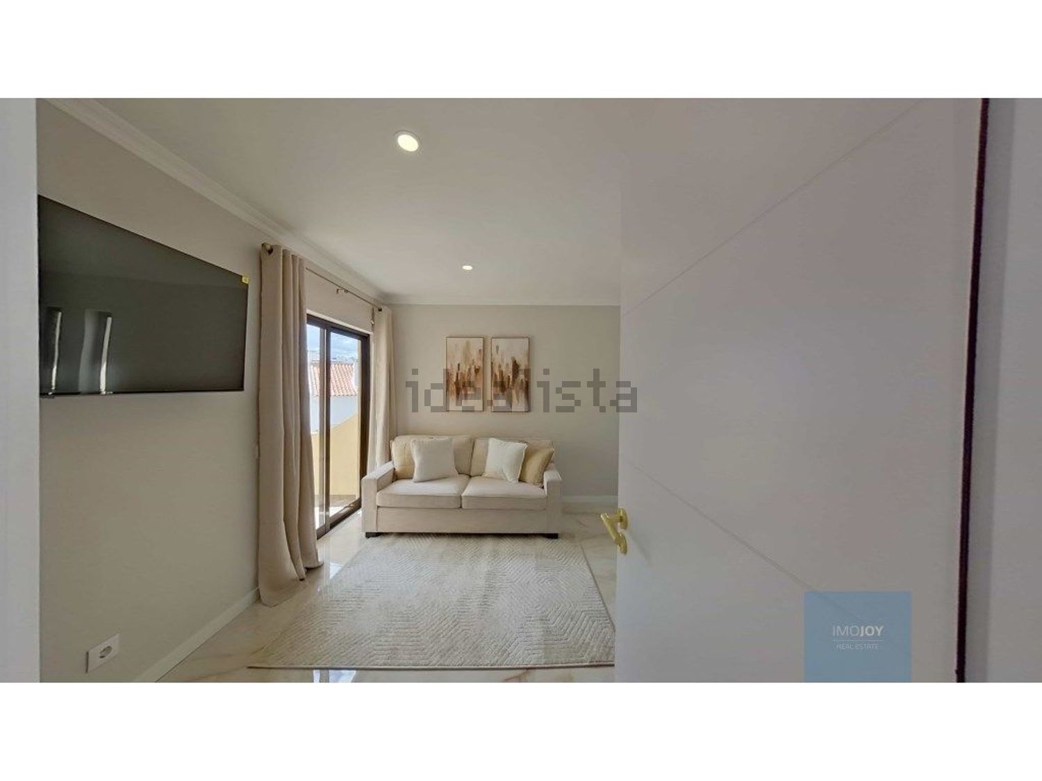 公寓 t1出售在Travessa Jorge de Sena, 39 a - 客厅
