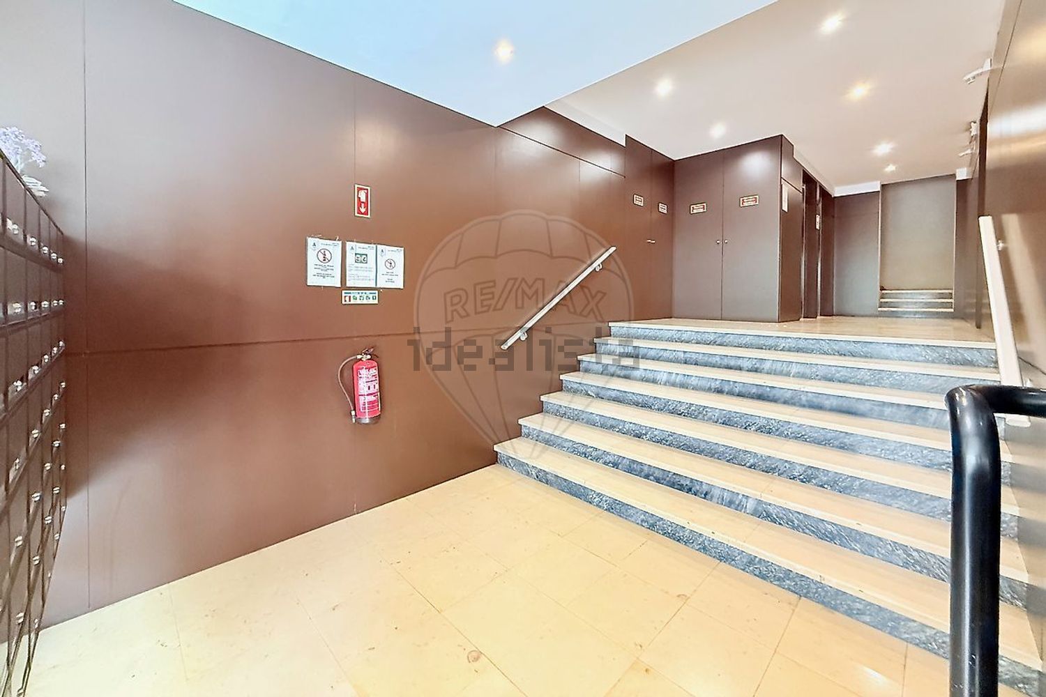 出租公寓 t3在Avenida Almirante Reis - 详情
