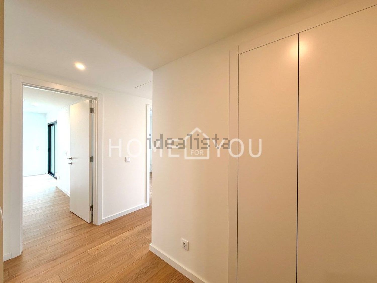 公寓 t2出售在Avenida dos Combatentes - 前厅