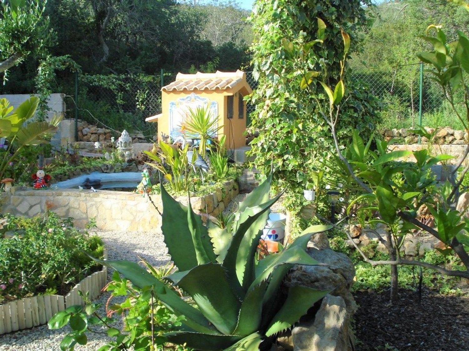 小楼房或独栋别墅出售在Travessa das Alcacarias - 花园