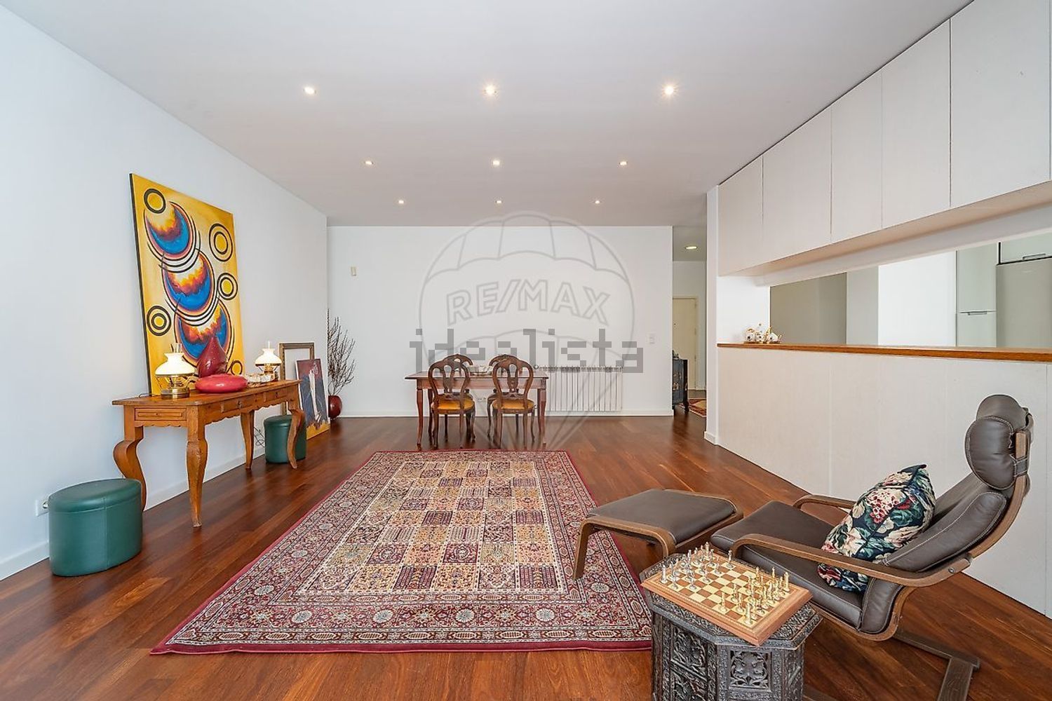 公寓 t3出售在Rua Sousa Martins - 客厅