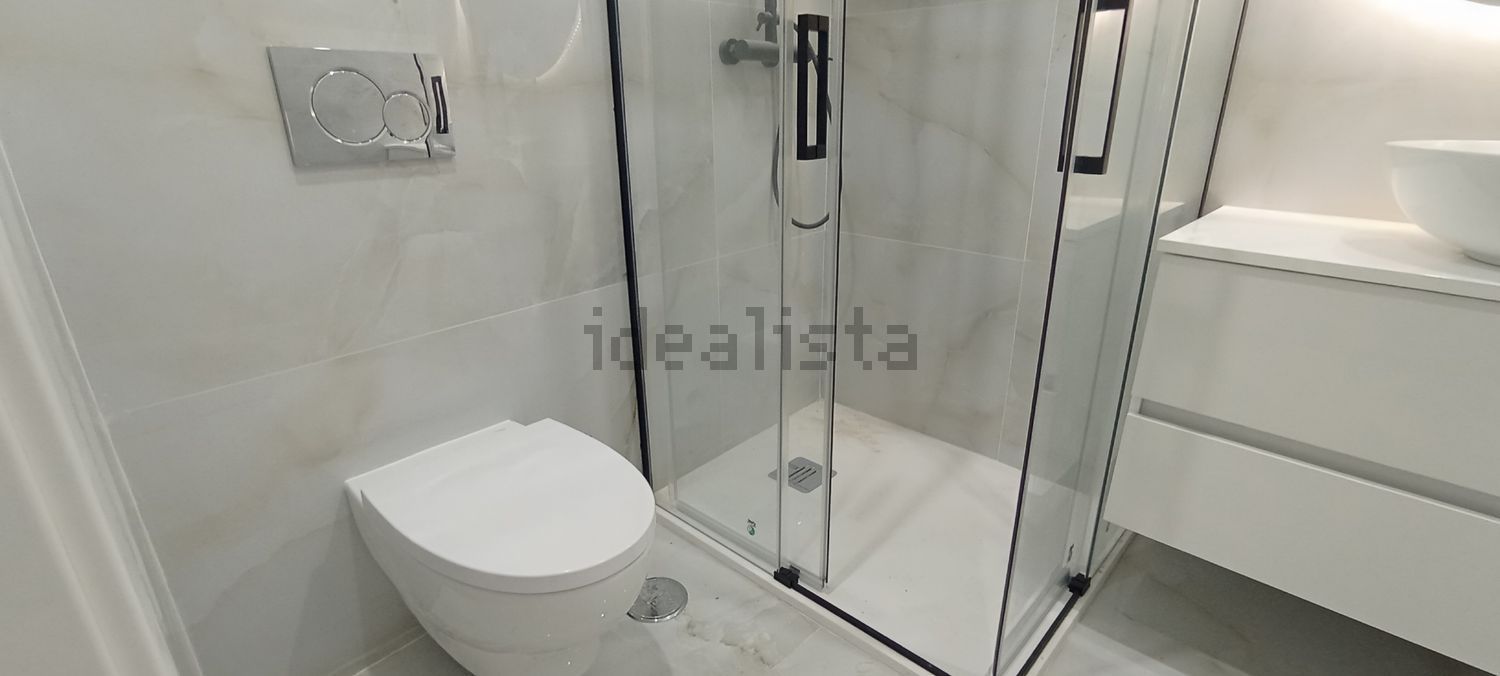 公寓 t2出售在Rua Doutor João de Barros s/n - 卫生间