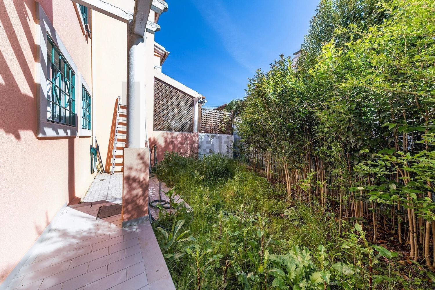 出租联排别墅在 Manique - 外立面