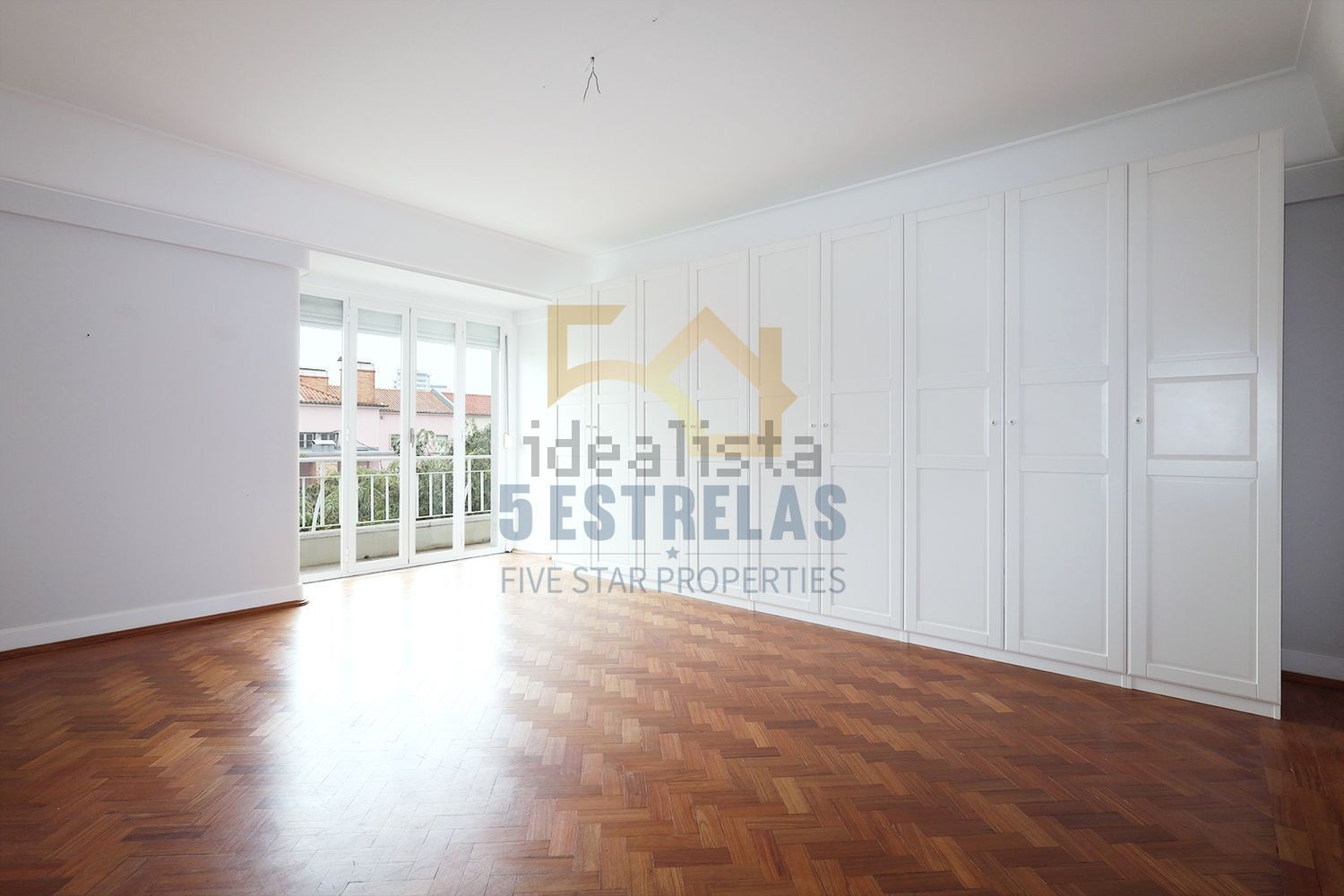 出租公寓 t5在Avenida Elias Garcia - 照片