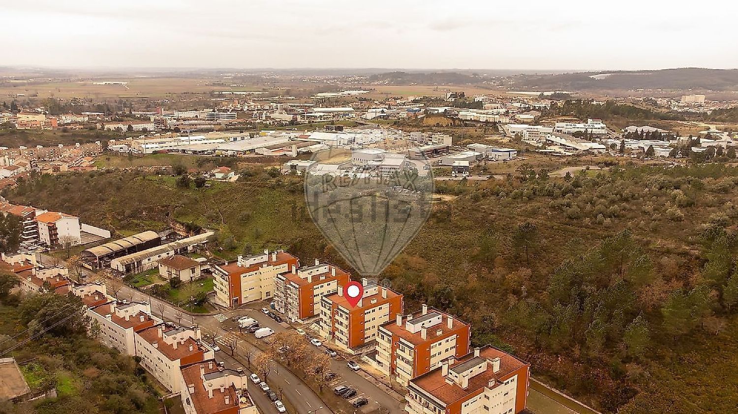 公寓 t4出售在Rua Vale de São Miguel, 9 - 周边
