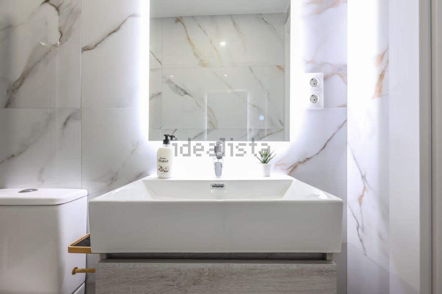 出租公寓 t1在Rua Arquitecto Marques da Silva, 67 - 卫生间