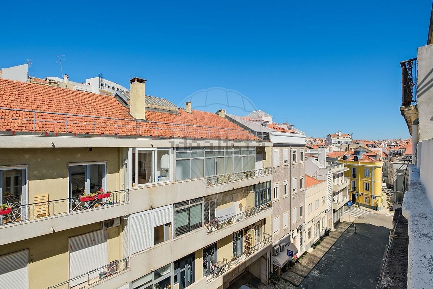 公寓 t2出售在Rua Cidade da Horta - 视线