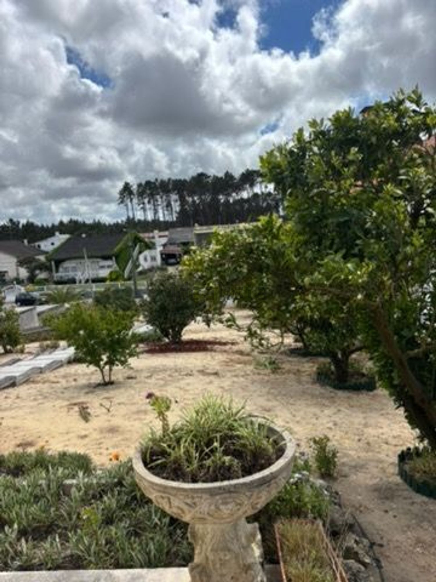 小楼房或独栋别墅出售在Rua da nazare s/n - 花园