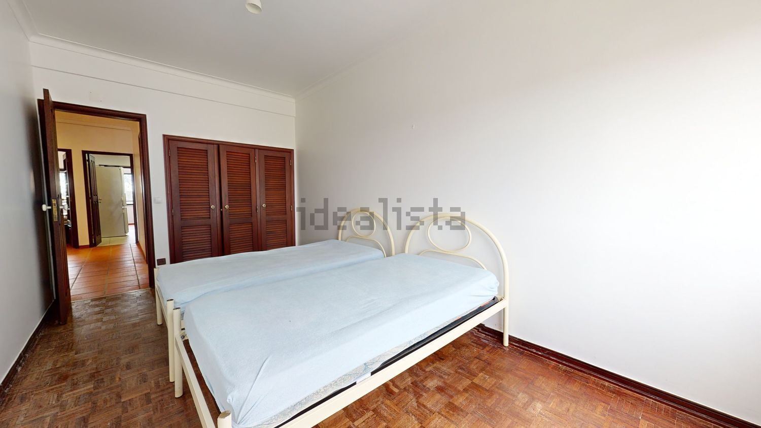 出租公寓 t2在 Quintinhas - 卧室