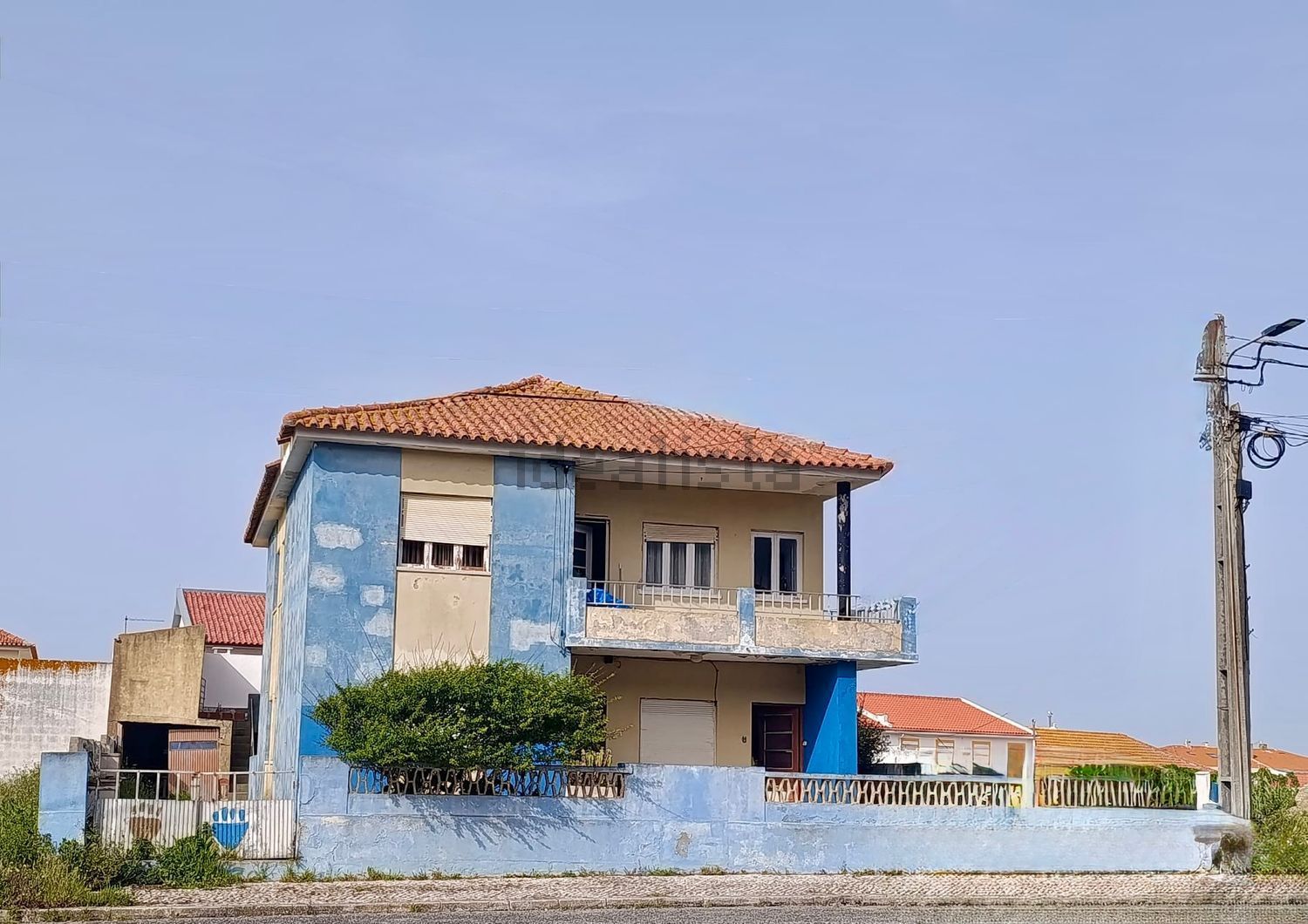 小楼房或独栋别墅出售在 Peniche - 外立面