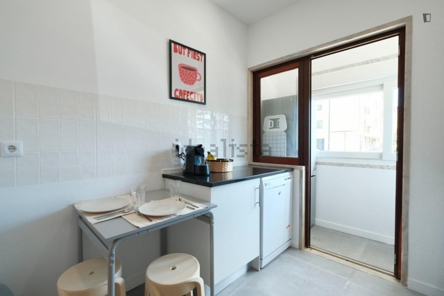 出租房间在Avenida Gomes Pereira - 厨房