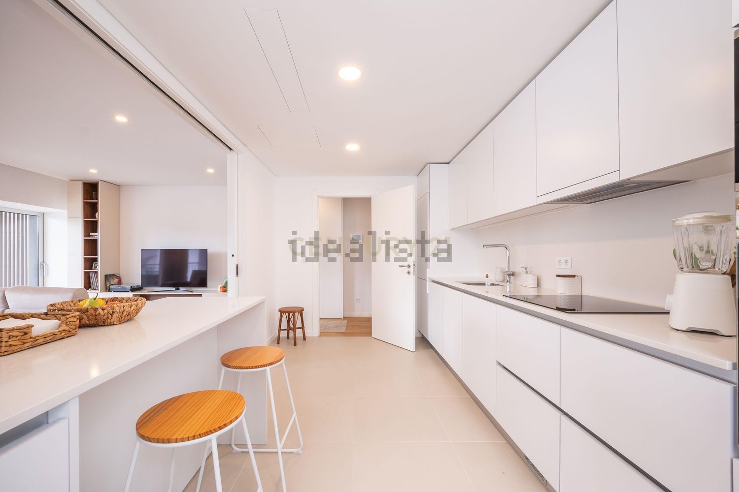 出租公寓 t2在Rua Palmira Pedro, 16 - 厨房