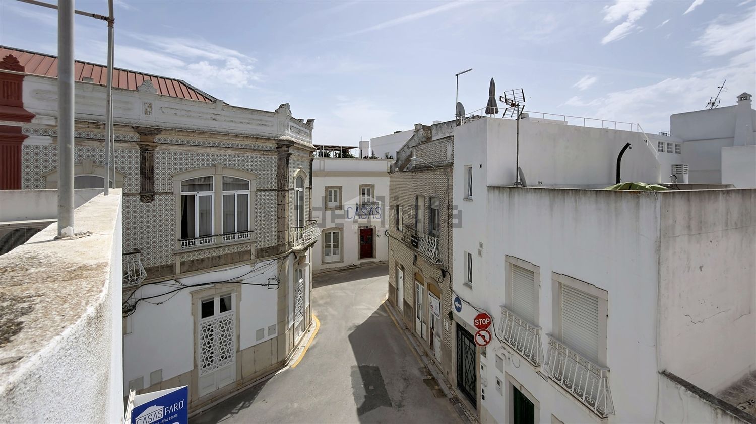 小楼房或独栋别墅出售在Rua Almirante Reis, 1 - 露台