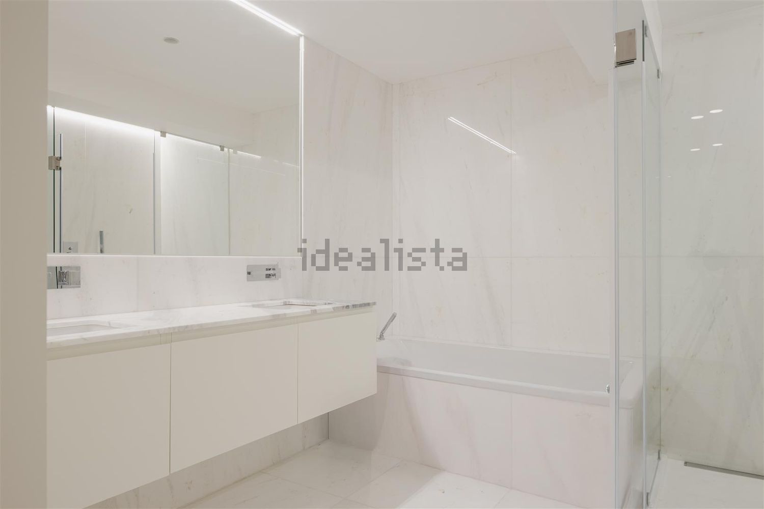公寓 t3出售在Rua Dom Francisco Manuel de Melo, 3 - 卫生间