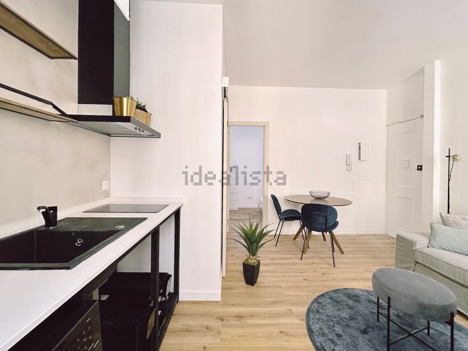 出租公寓 t1在 Vila Queirós, 8 - 客厅
