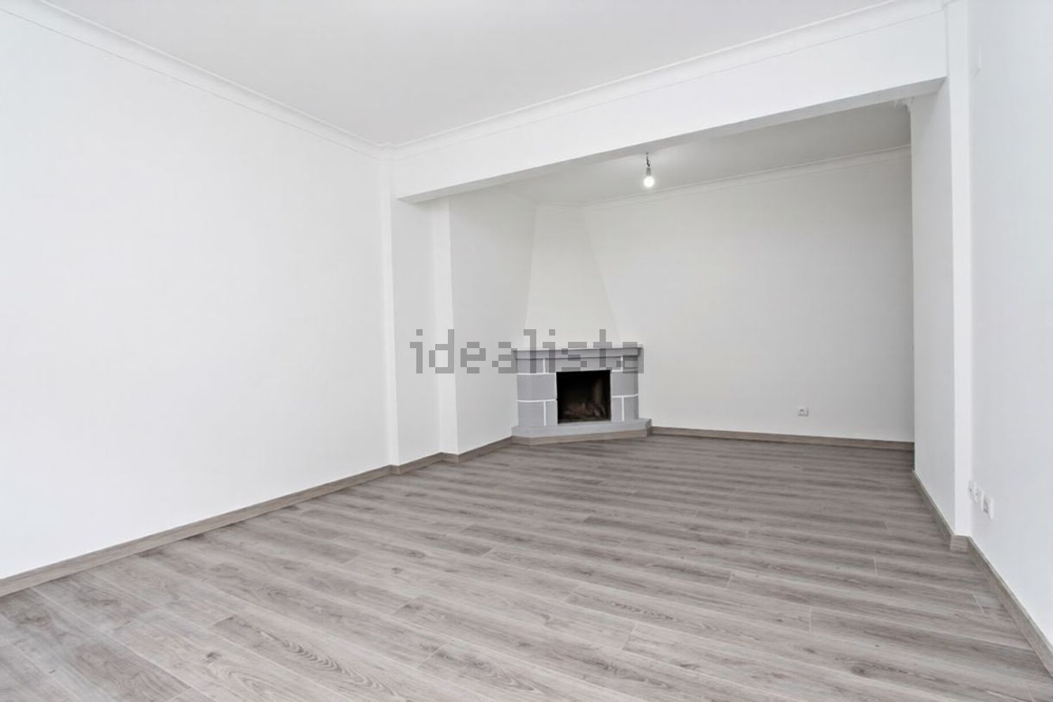 出租公寓 t4在Avenida Primeiro de Maio, 26 - 客厅