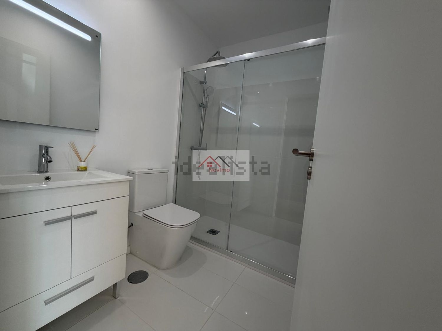 公寓 t3出售在 Vila Nova da Telha - 卫生间