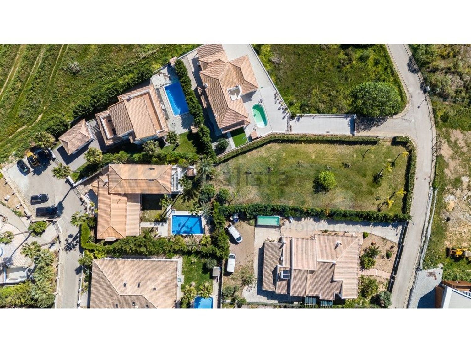 小楼房或独栋别墅出售在 Urbanização Quinta do Sobral - 照片