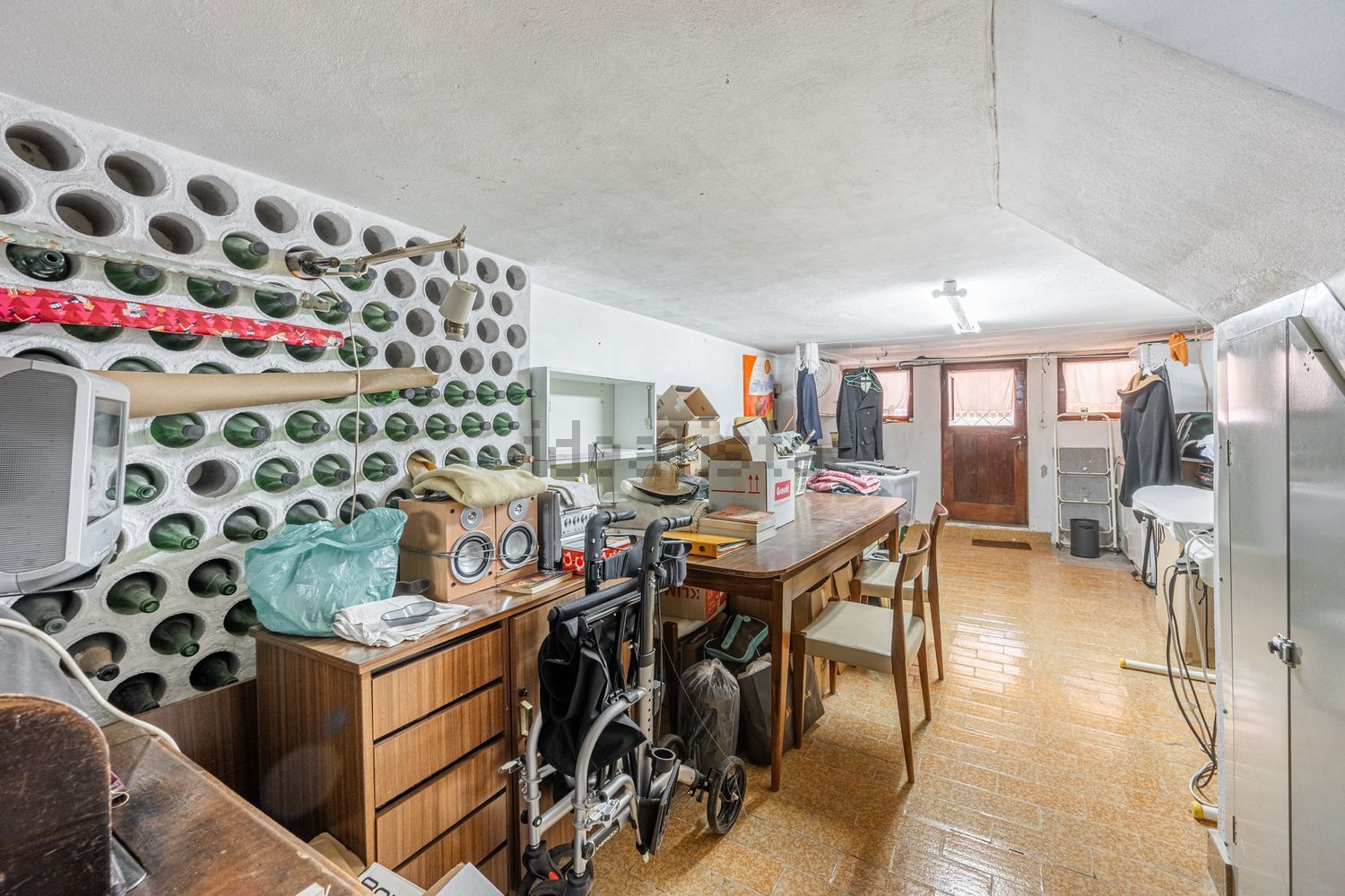 联排别墅出售在Rua Senhora Penha, 806 - 酒窖