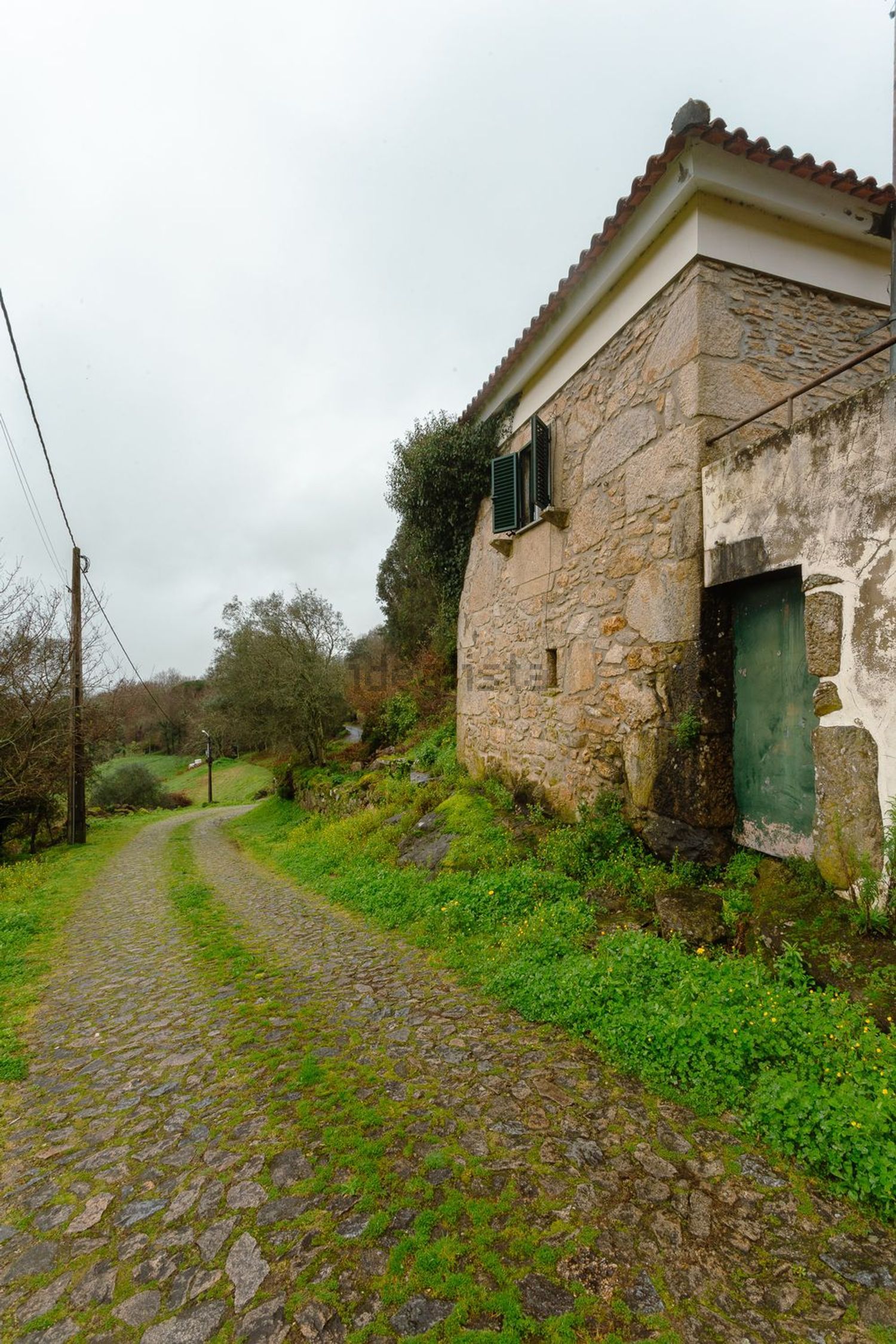小楼房或独栋别墅出售在Estrada do Paço - 外立面