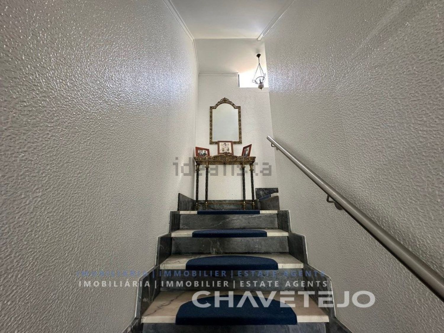 小楼房或独栋别墅出售在 Serra - 详情
