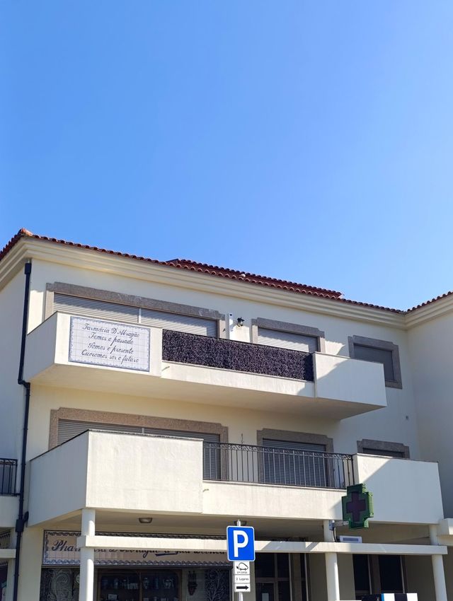 T0（单人公寓）出售在Rua Central de Ribaçais, 320