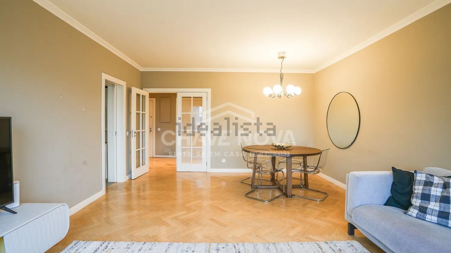 公寓 t2出售在Alameda Jardins da Arrábida - 客厅