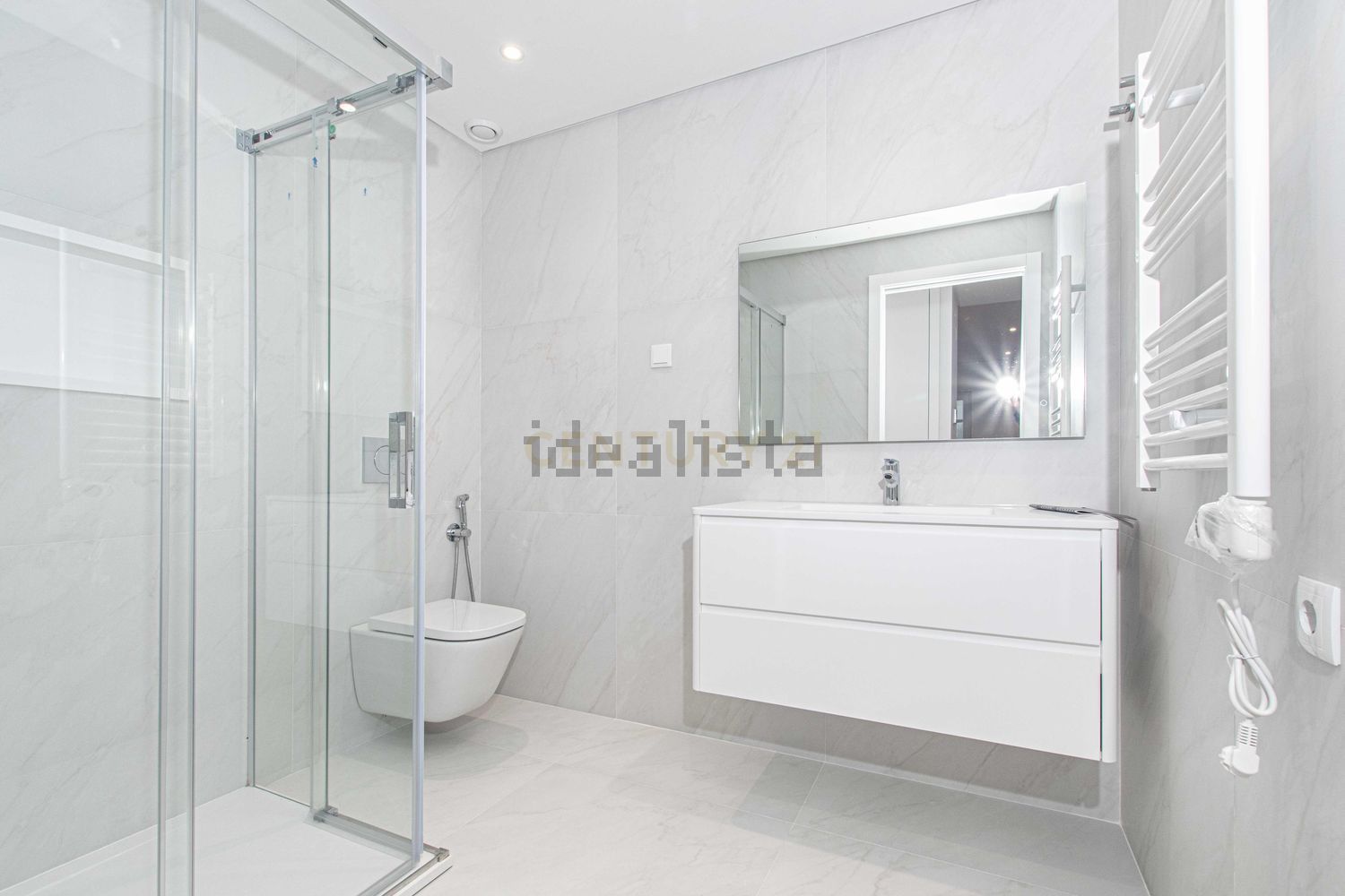 公寓 t2出售在 Damaia de Cima - 卫生间