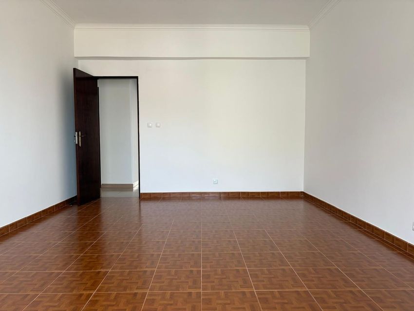 出租公寓 t2在Rua José Lourenço de Carvalho s/n