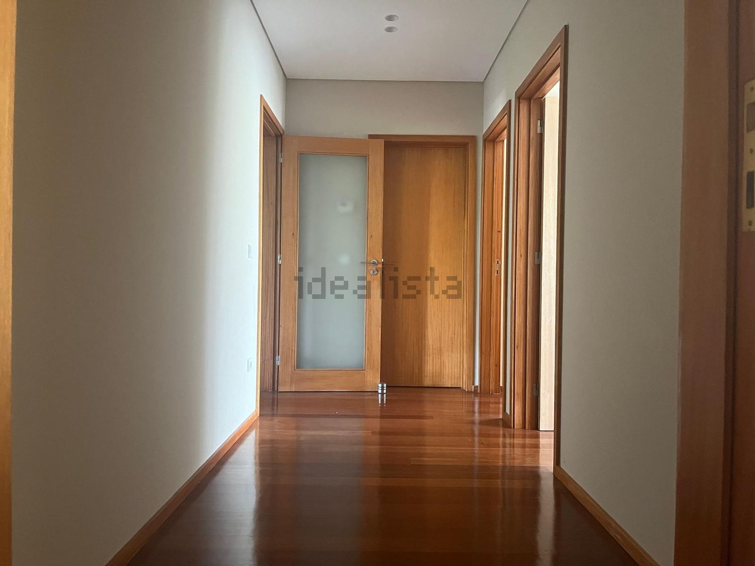 公寓 t3出售在Rua Engenheiro Frederico Ulrich, 3472 - 过道