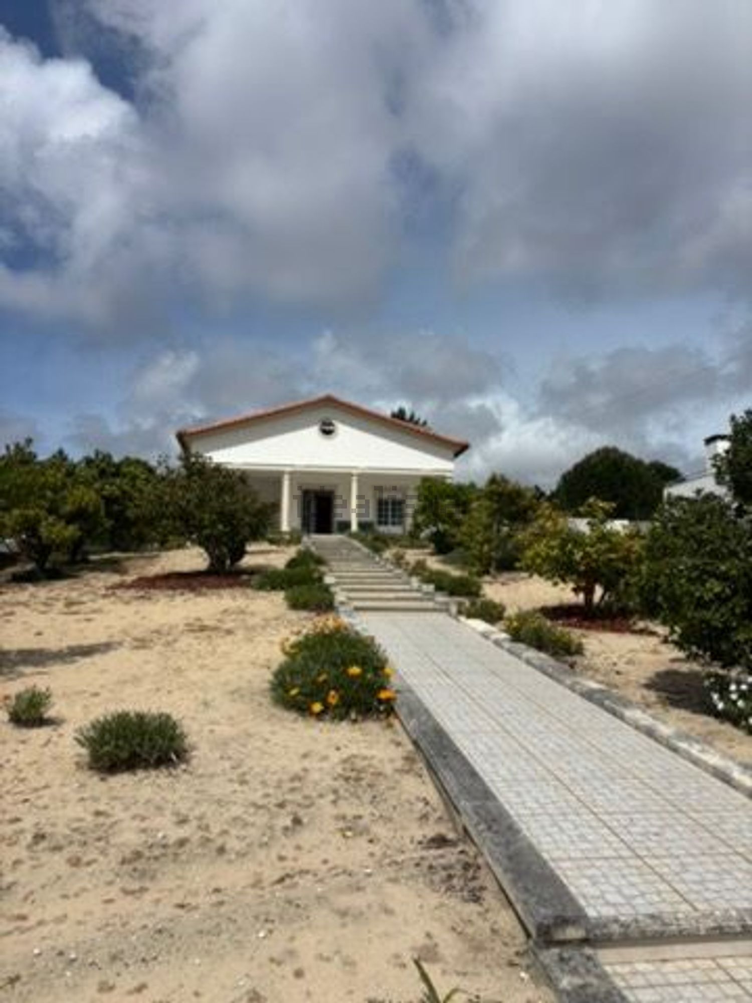 小楼房或独栋别墅出售在Rua da nazare s/n - 外立面