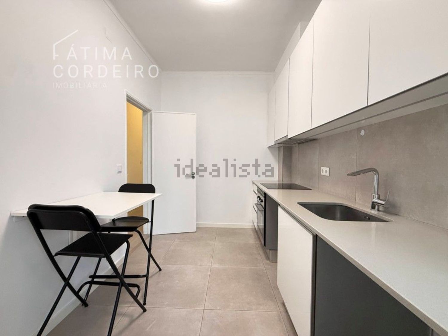 出租公寓 t2在Avenida Dom João i, 3 - 厨房