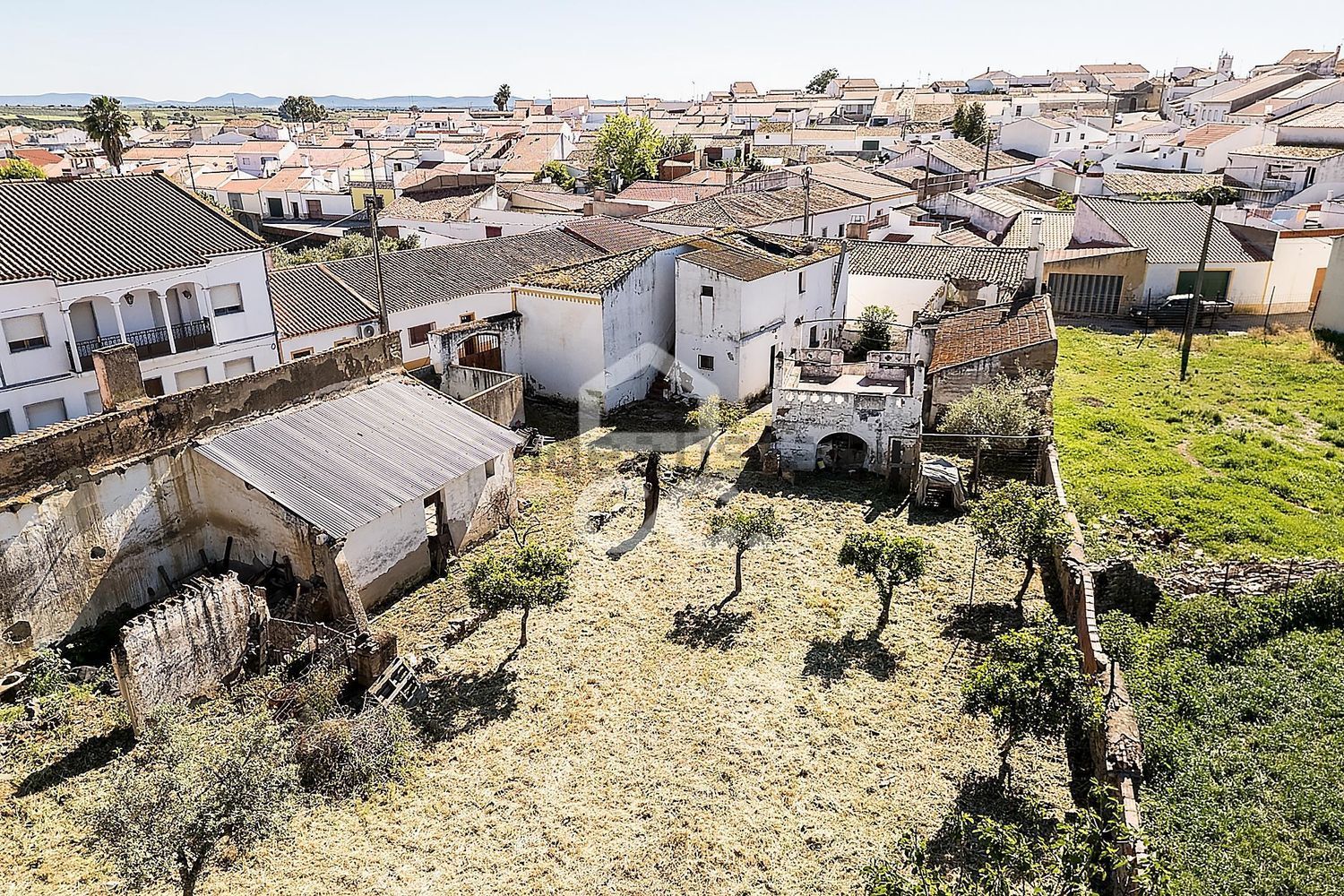 小楼房或独栋别墅出售在Travessa da Figueira, 192117 - 外立面