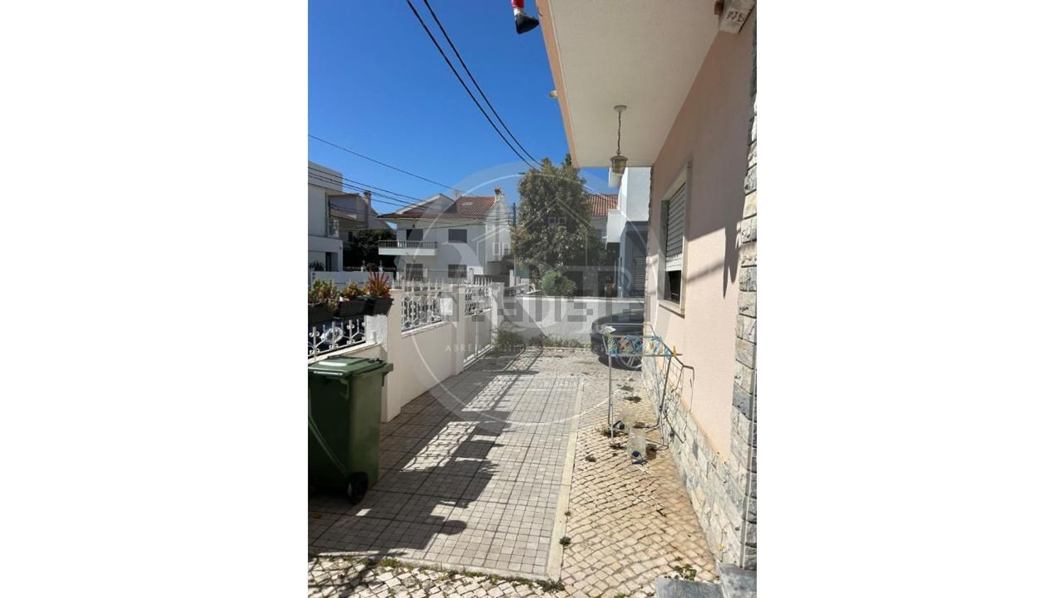 出租小楼房或独栋别墅在Rua dos Sobreiros, 13 Nº13 - 阳台