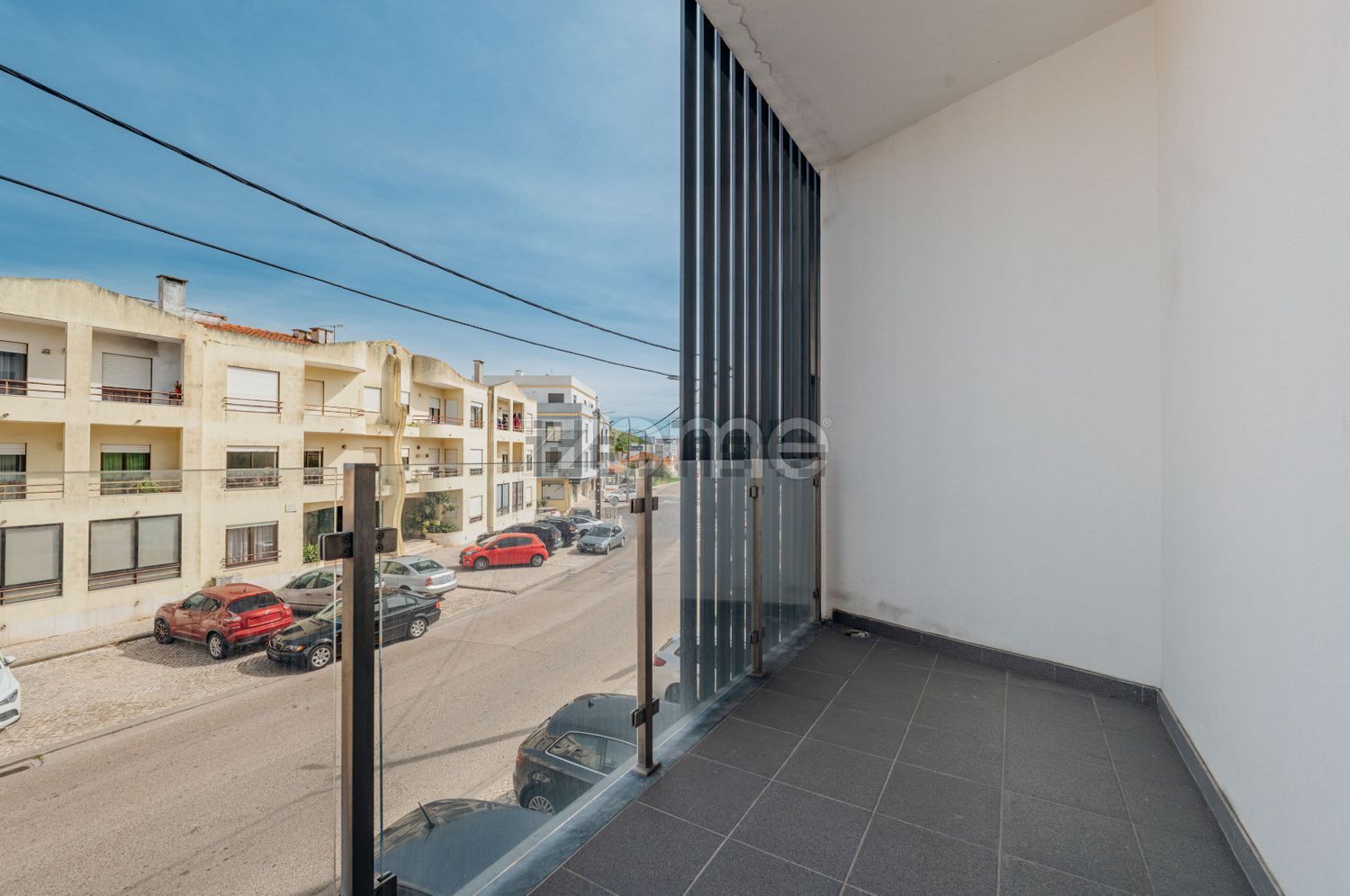 公寓 t2出售在Avenida Padre António Pereira de Almeida s/n - 门廊