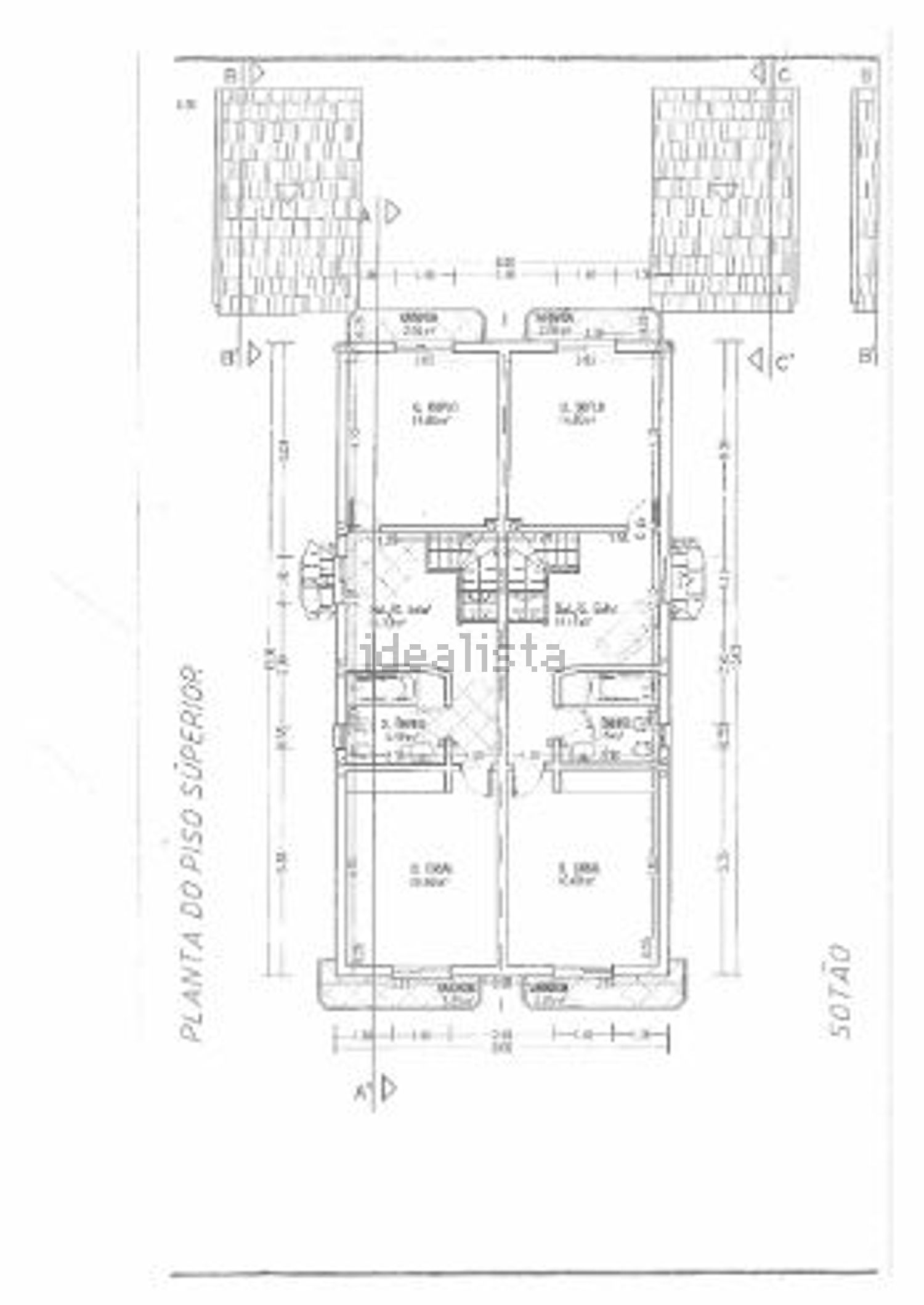 双拼别墅出售在Rua Sacadura Cabral - 平面图