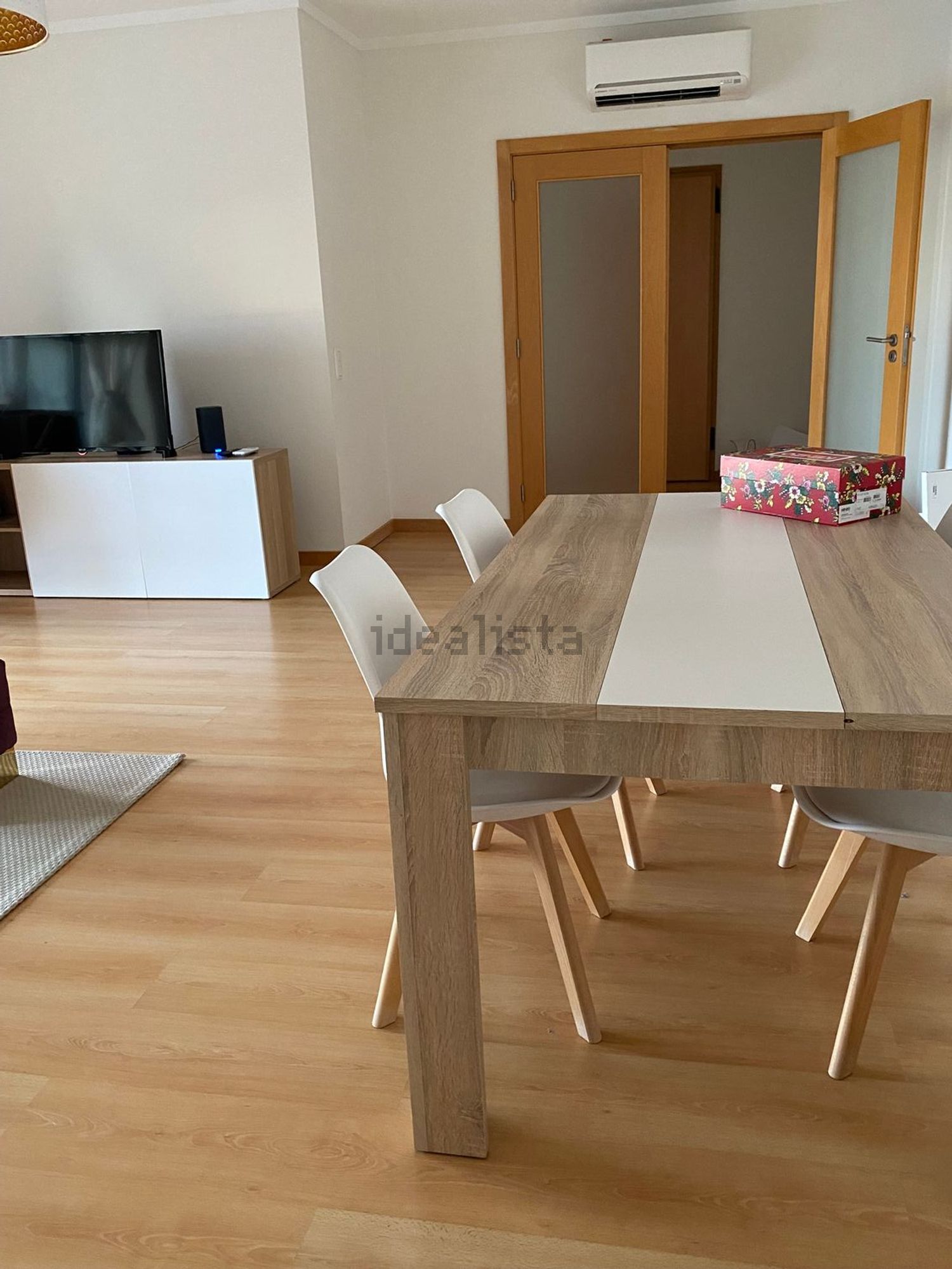 出租公寓 t3在Rua Custódio Domingos Pereira Neto, 7 - 客厅