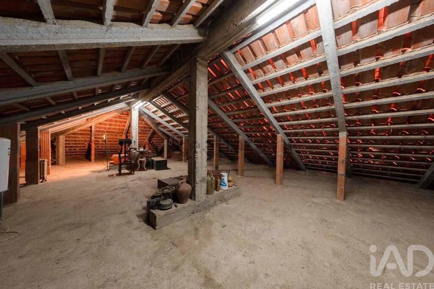 小楼房或独栋别墅出售在 Turcifal - 详情