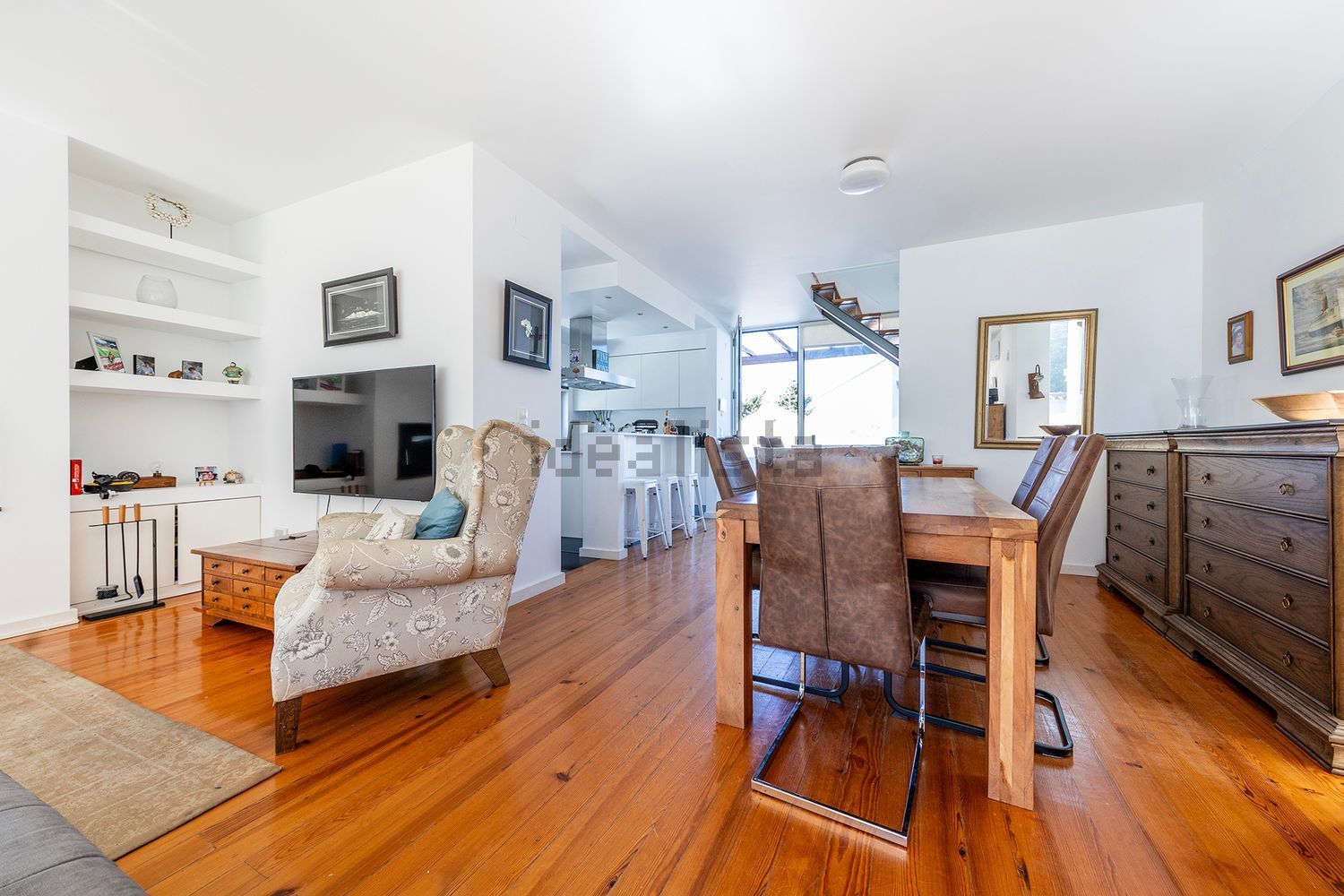 小楼房或独栋别墅出售在Rua 25 de Junho - 客厅